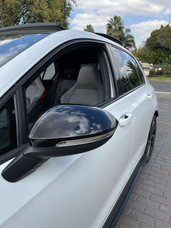 Golf 8 Gloss Black Mirror Caps - Image 4